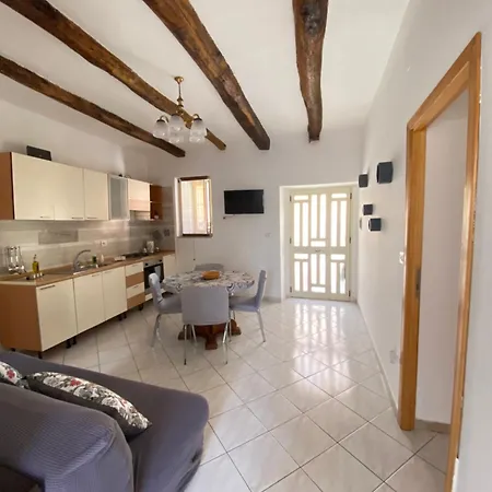 La Casa Di Anna Holiday home *